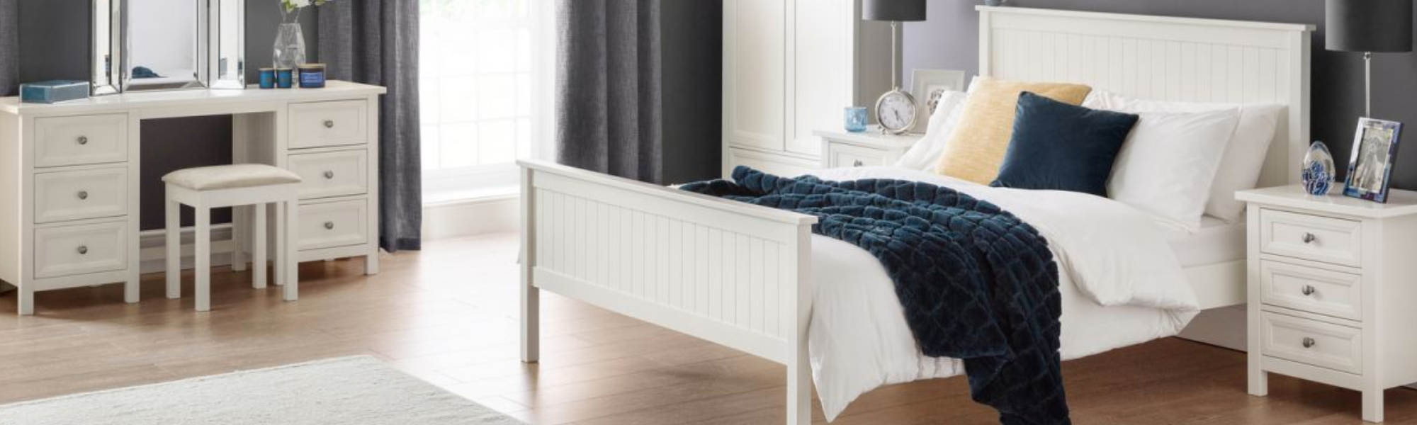 Kingsize bedsteads