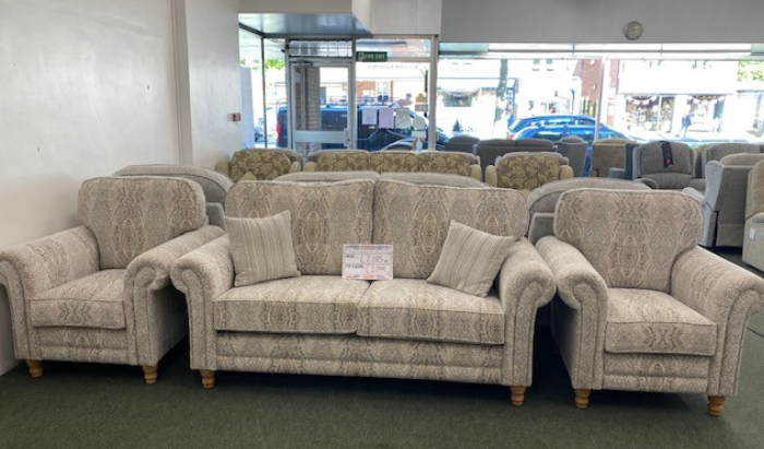 3 Seater Sofa & 2 Chairs